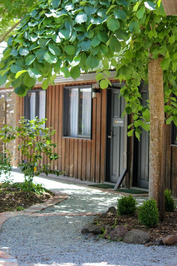 Emerald Star Cottages Extérieur photo